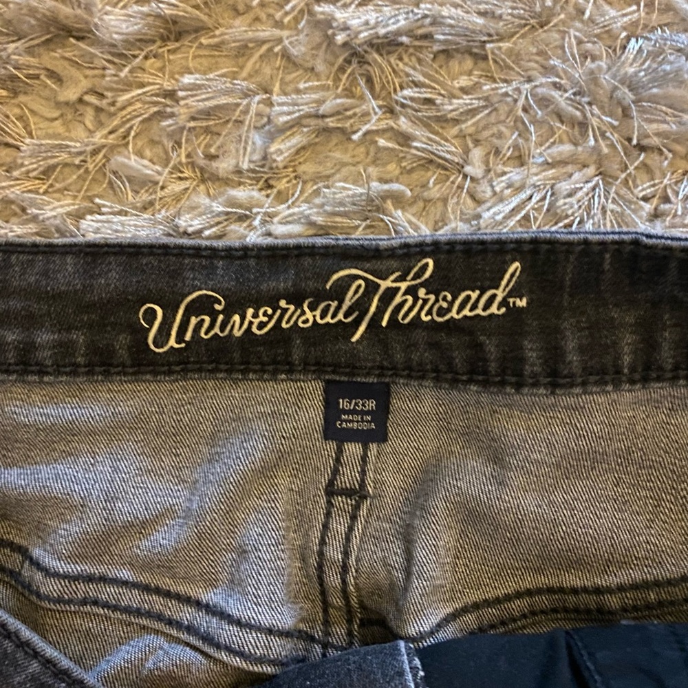 Target- Universal Thread jeans - Picture 6 of 7